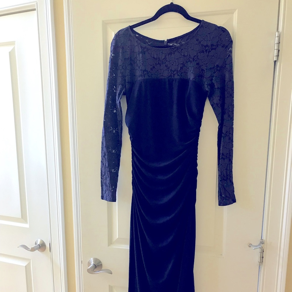Lace evening dress, Blue, long sleeves,fully lined, size 2, beautiful dress